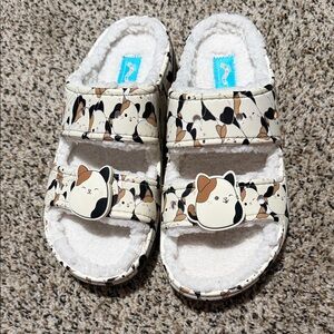 CROCS Squishmallow Cat Print Women's Slippers - Cream and Brown